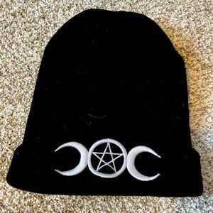 Triple witch beanie